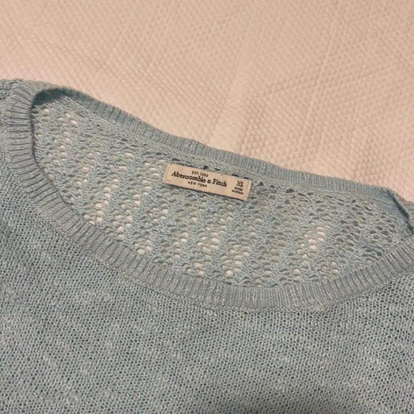 Abercrombie and Fitch Light Blue Sweater sz XS - Picture 6 of 6